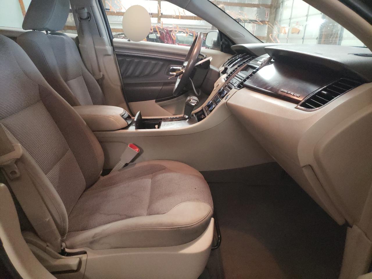 Photo 5 from auction – 2011 FORD TAURUS SEL with VIN 1FAHP2EW4BG102540