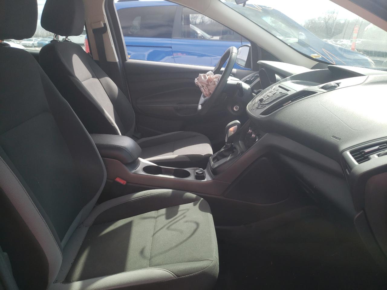 Photo 5 from auction – 2014 FORD ESCAPE S with VIN 1FMCU0F79EUC29326