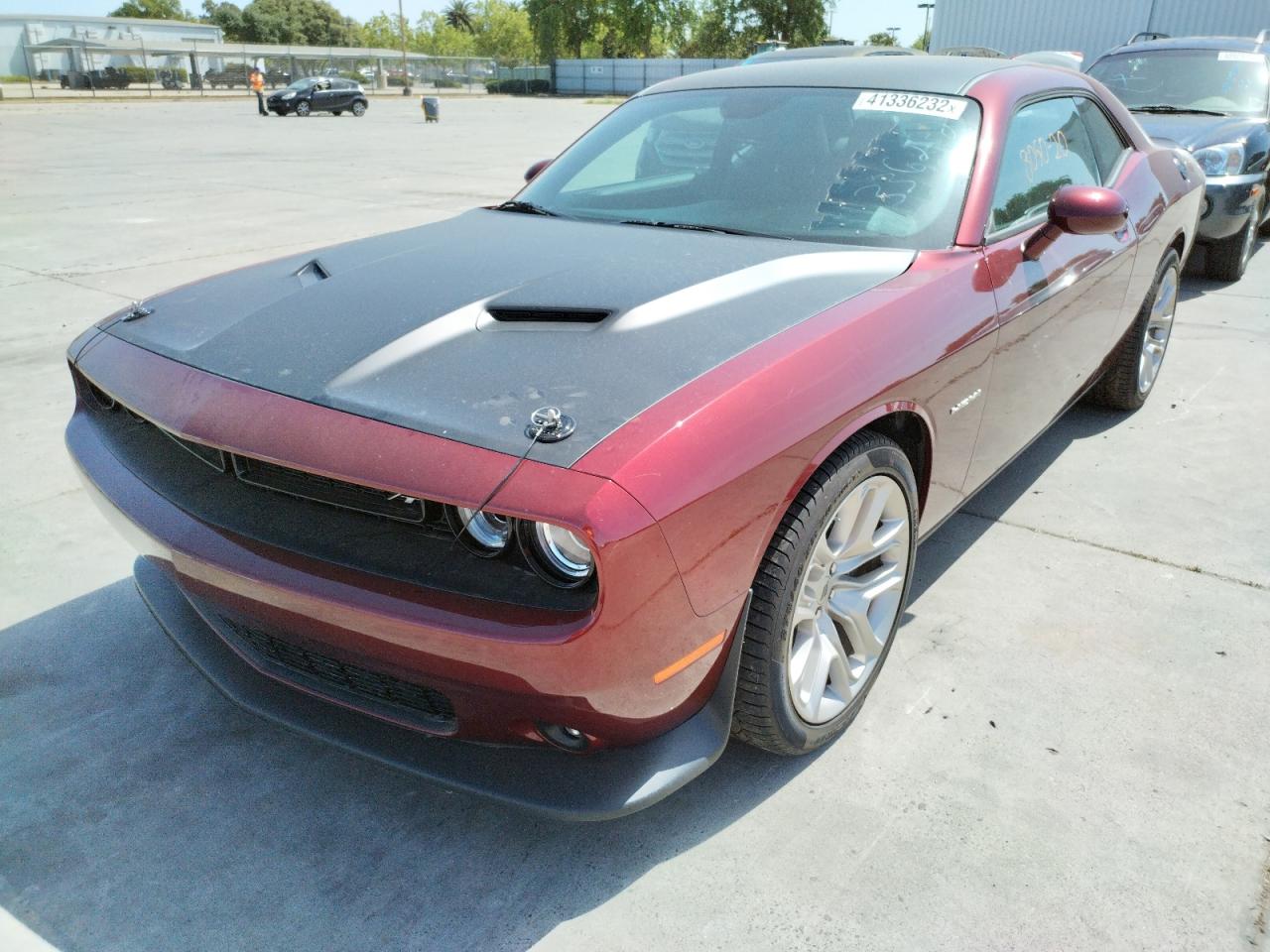 Photo 2 from auction – 2020 DODGE CHALLENGER with VIN 2C3CDZBT8LH230743