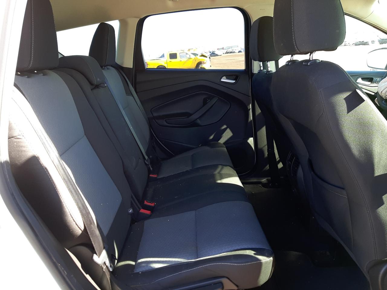 Photo 6 from auction – 2017 FORD ESCAPE SE with VIN 1FMCU0GD0HUC68363