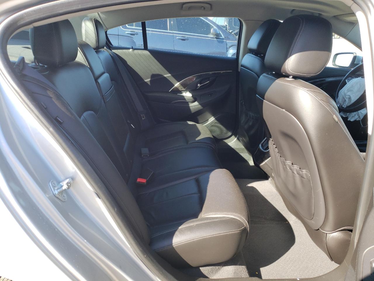 Photo 6 from auction – 2015 BUICK LACROSSE with VIN 1G4GB5G34FF286118