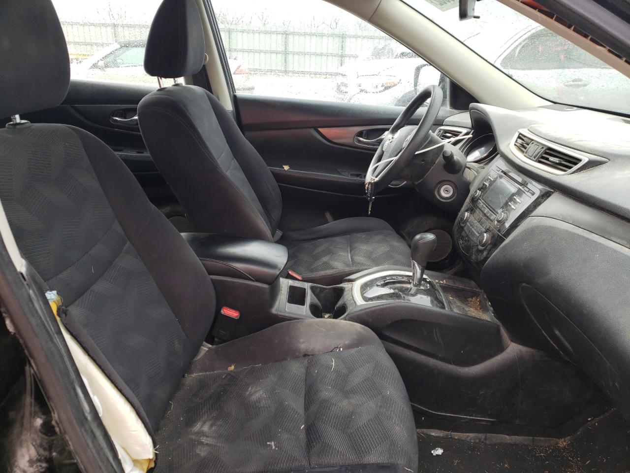 Photo 5 from auction – 2016 NISSAN ROGUE S with VIN JN8AT2MT6GW007123