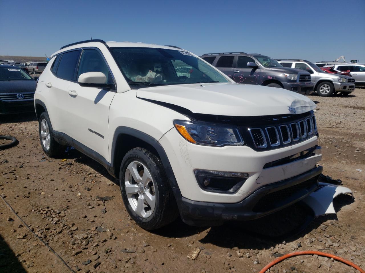 JEEP COMPASS LA 2018 with VIN 3C4NJDBB2JT423238 - Photo from auction