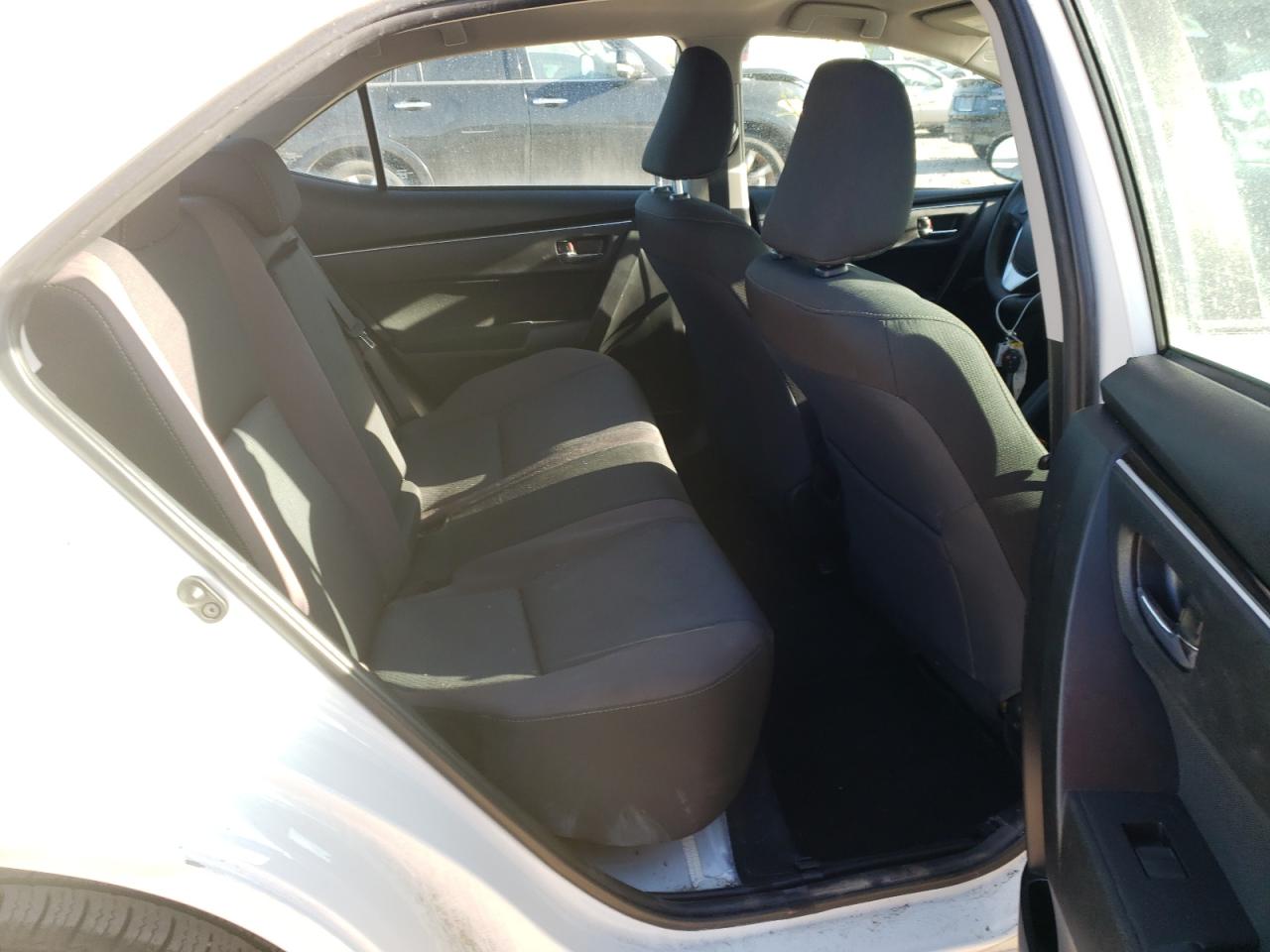 Photo 6 from auction – 2018 TOYOTA COROLLA L with VIN 5YFBURHE7JP849602