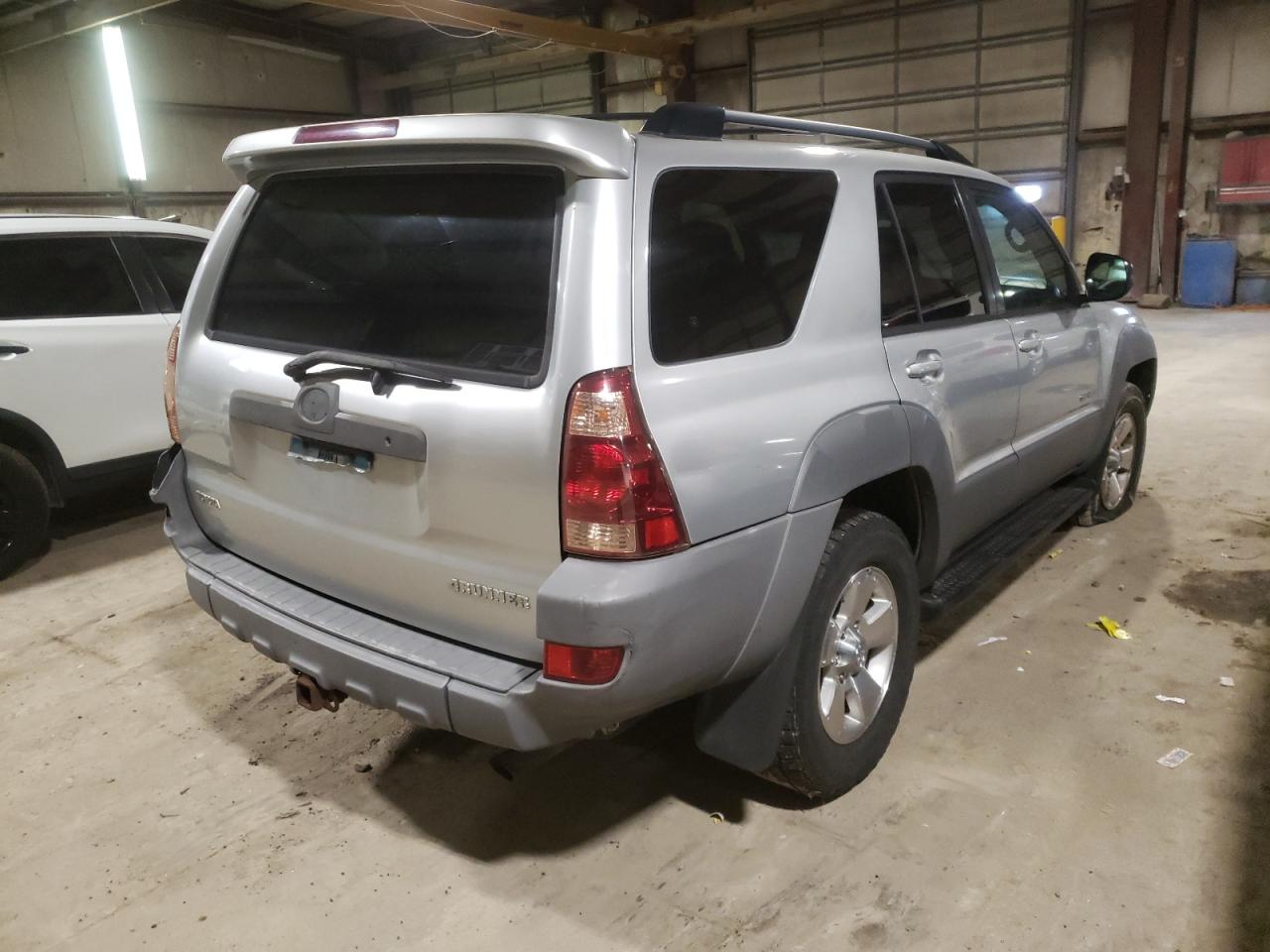 Photo 4 from auction – 2003 TOYOTA 4RUNNER SR with VIN JTEBU14R330010467