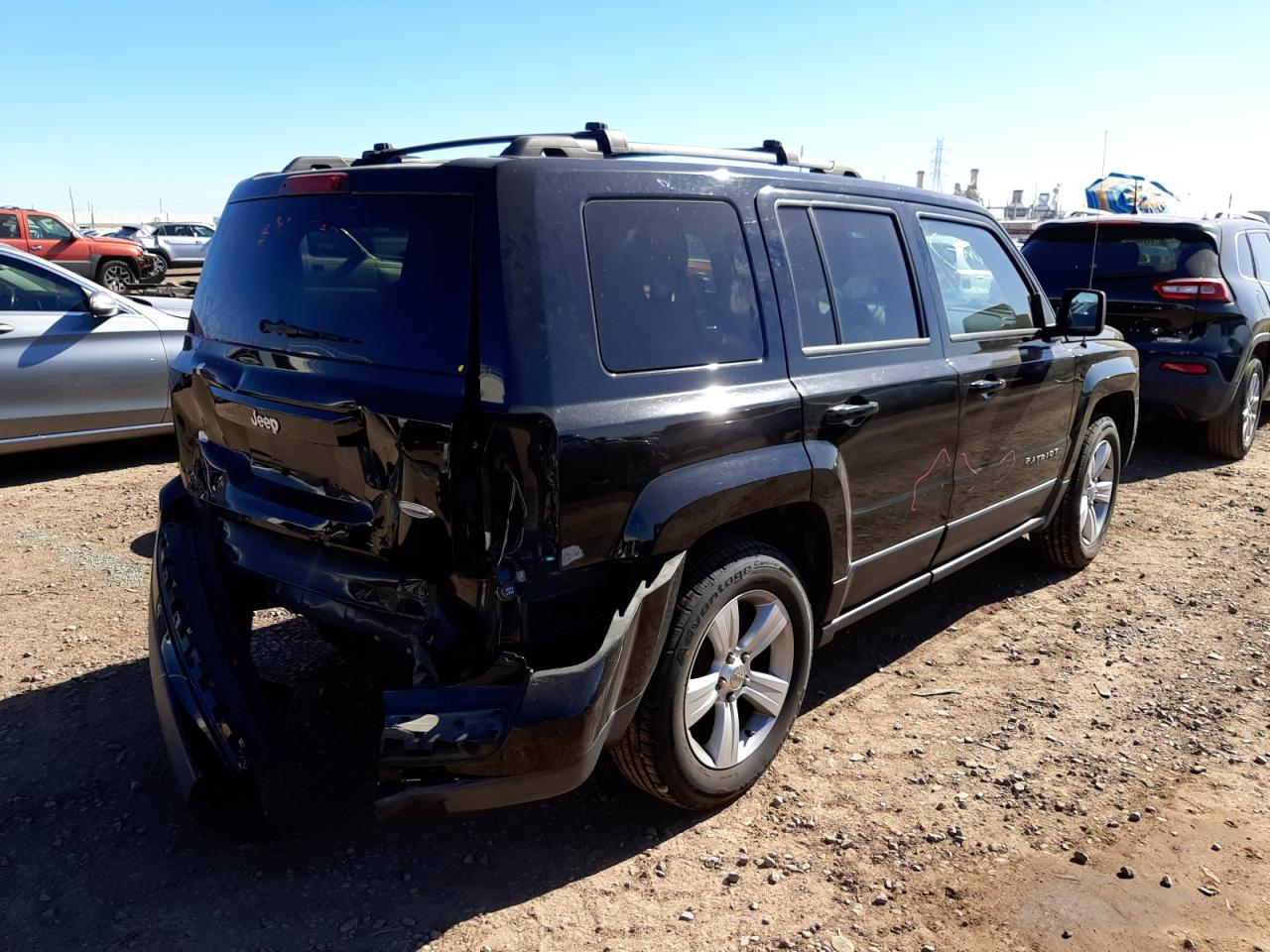 Photo 4 from auction – 2015 JEEP PATRIOT LA with VIN 1C4NJPFA2FD262583