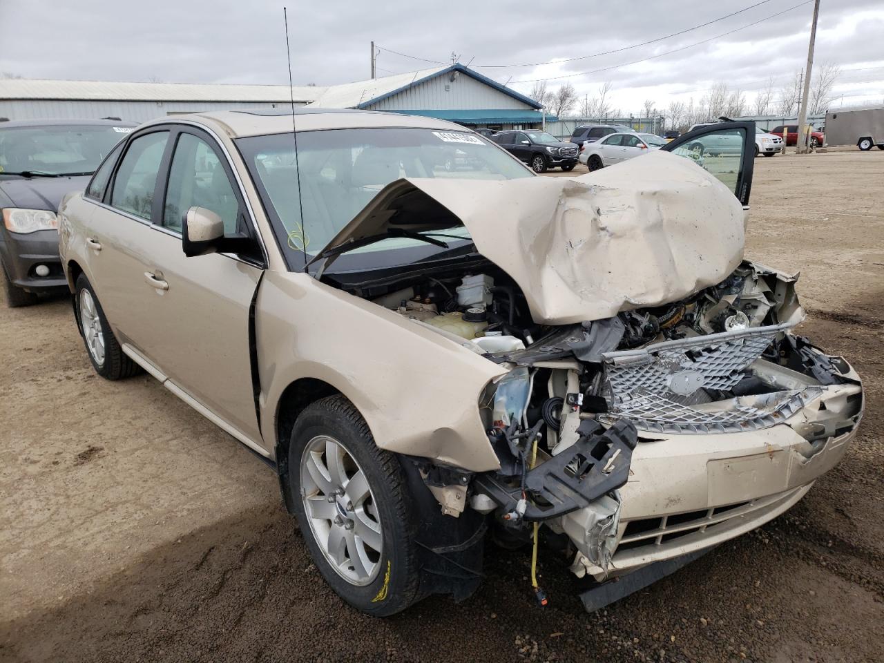 FORD FIVE HUNDR 2007 with VIN 1FAFP24157G101997 - Photo from auction