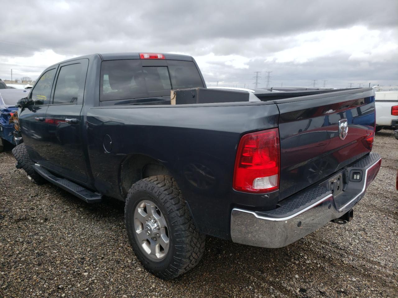 Foto 3 de la subasta – 2016 RAM 2500 SLT con VIN 3C6UR5DL8GG101602