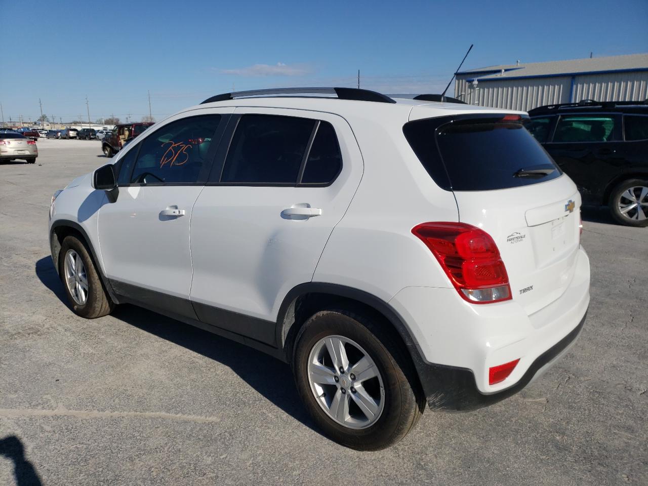 Photo 3 from auction – 2021 CHEVROLET TRAX 1LT with VIN KL7CJLSB0MB311039