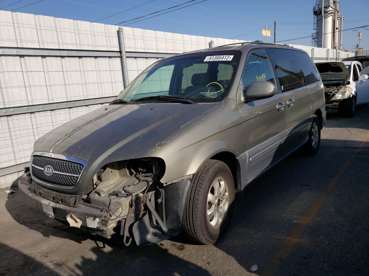 Photo 2 from auction – 2005 KIA SEDONA EX with VIN KNDUP132856679326