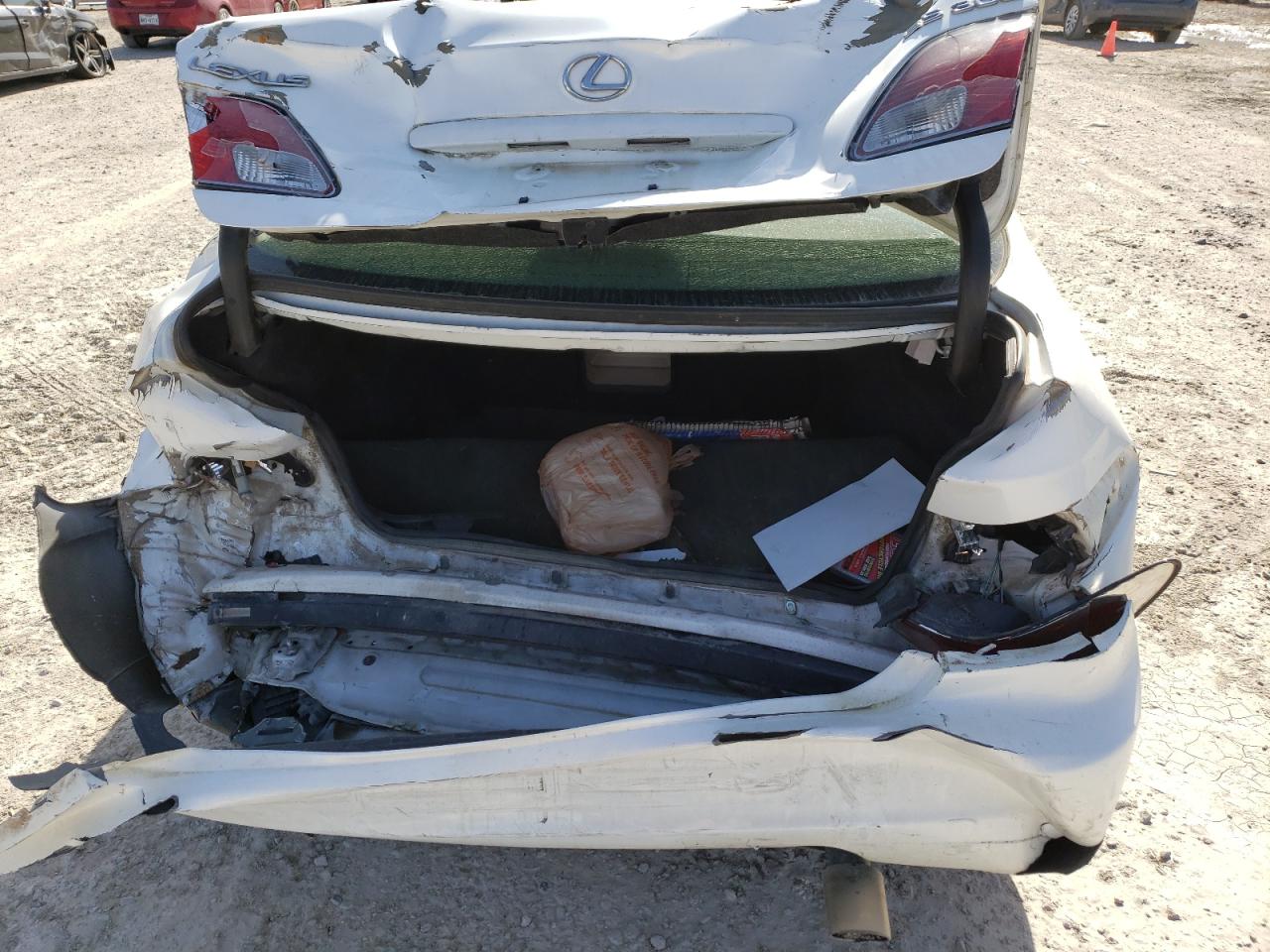 Photo 9 from auction – 2002 LEXUS ES 300 with VIN JTHBF30G620031342