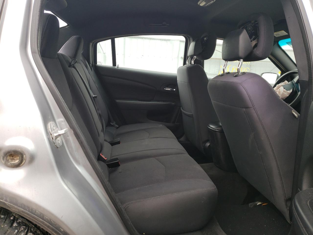 Photo 6 from auction – 2014 CHRYSLER 200 LX with VIN 1C3CCBAB3EN212437