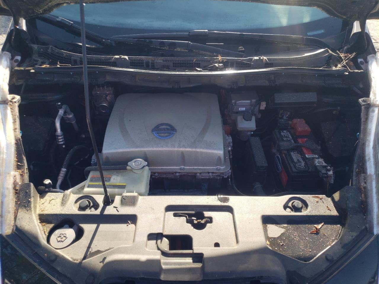 Photo 7 from auction – 2015 NISSAN LEAF S with VIN 1N4AZ0CP8FC327844