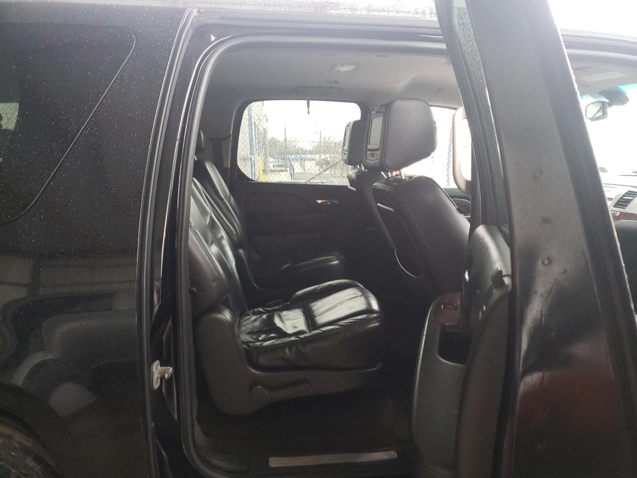 Photo 6 from auction – 2008 CADILLAC ESCALADE E with VIN 1GYFK66818R192325