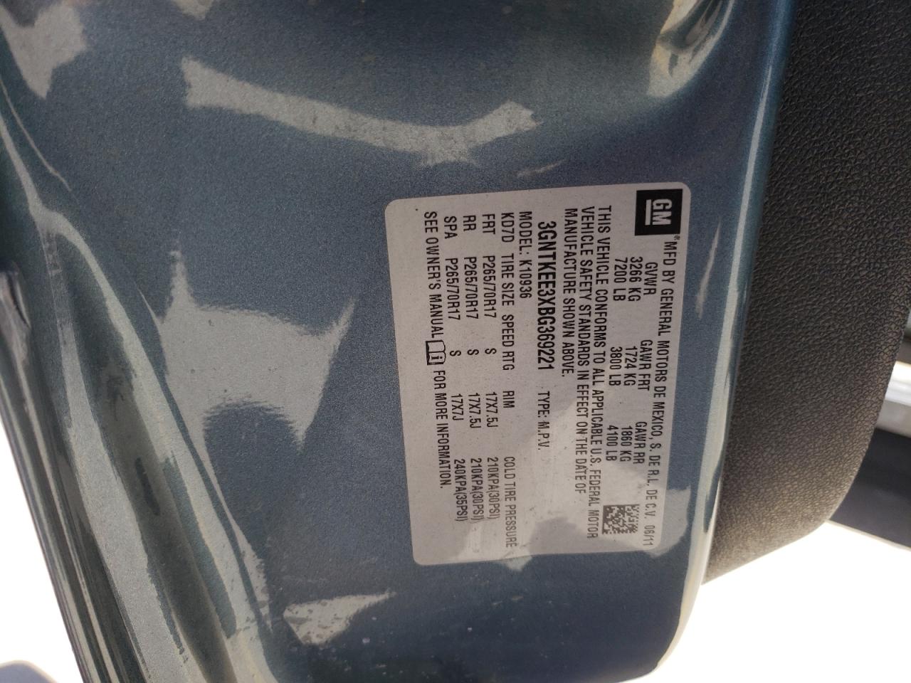 Photo 10 from auction – 2011 CHEVROLET AVALANCHE with VIN 3GNTKEE3XBG369221