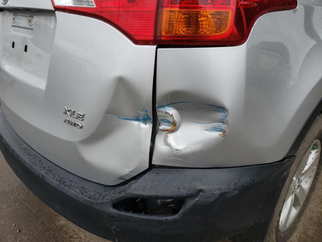 Photo 9 from auction – 2013 TOYOTA RAV4 XLE with VIN 2T3RFREVXDW062621