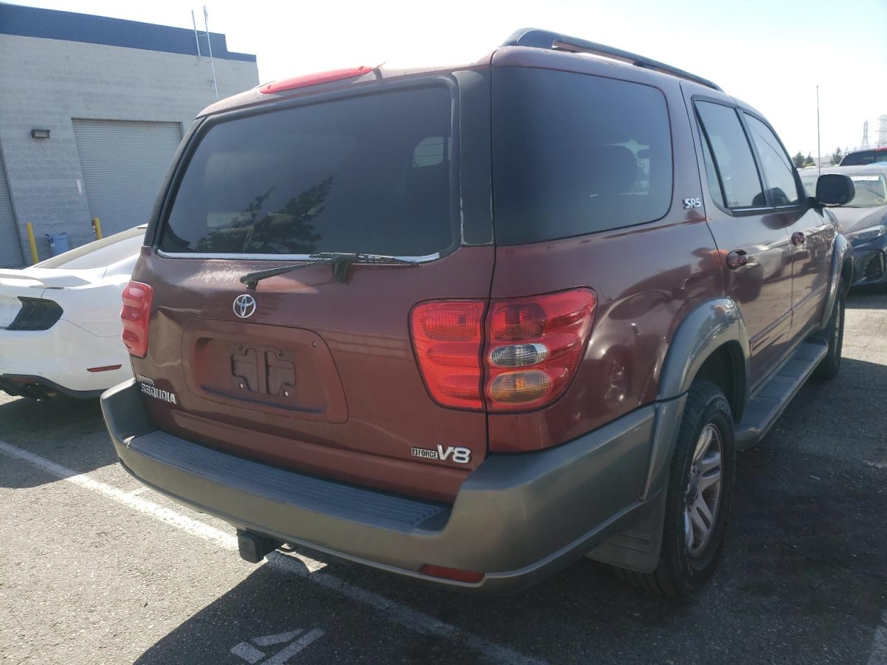 Photo 4 from auction – 2004 TOYOTA SEQUOIA SR with VIN 5TDZT34A94S225216