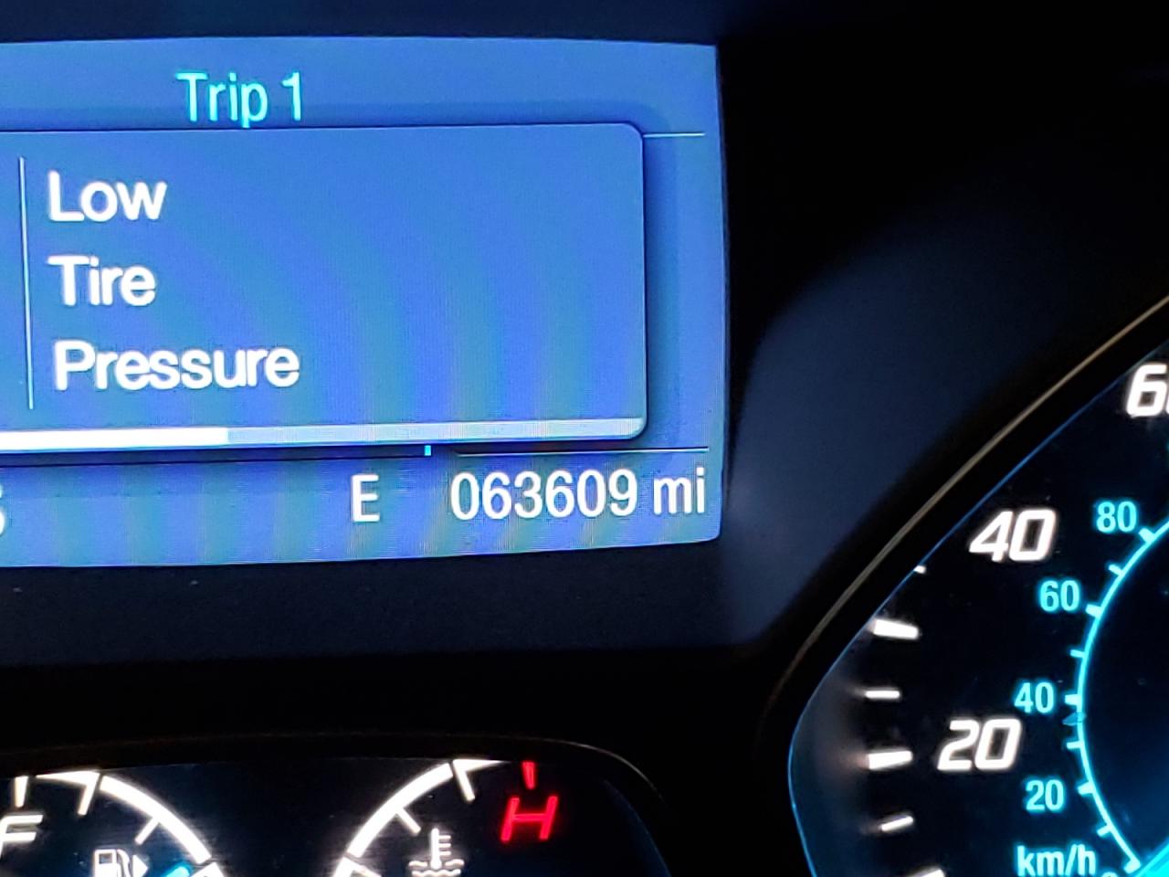 Photo 8 from auction – 2015 FORD ESCAPE SE with VIN 1FMCU0G77FUA39136