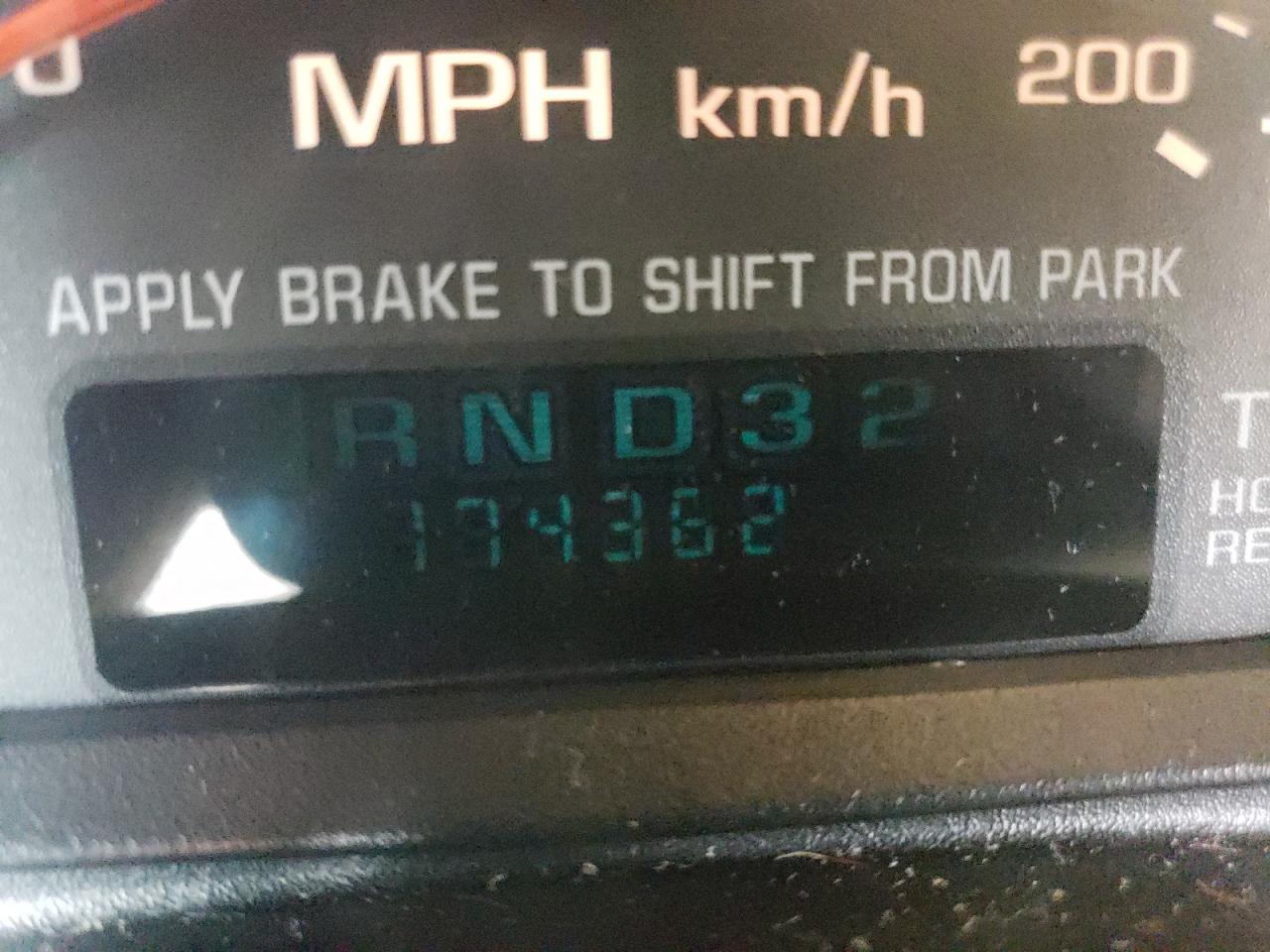 Photo 8 from auction – 2000 CHEVROLET IMPALA with VIN 2G1WF52E0Y9140820