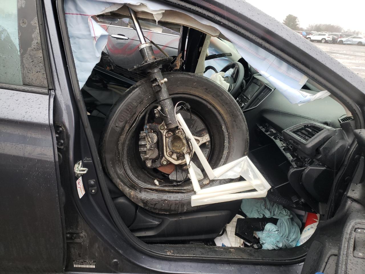 Photo 5 from auction – 2017 SUBARU IMPREZA with VIN 4S3GTAA60H3725879