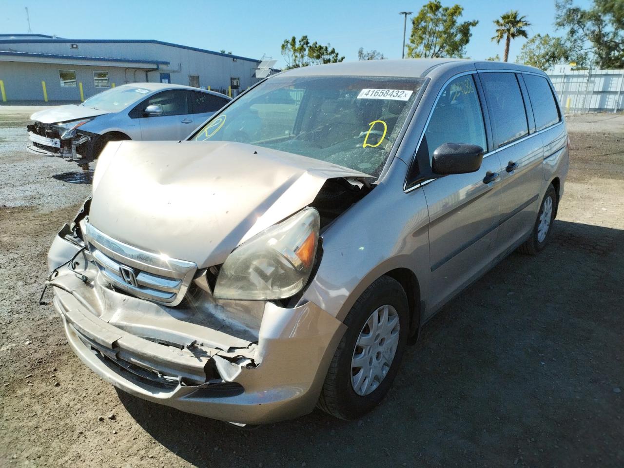 Photo 2 from auction – 2005 HONDA ODYSSEY LX with VIN 5FNRL38255B105776