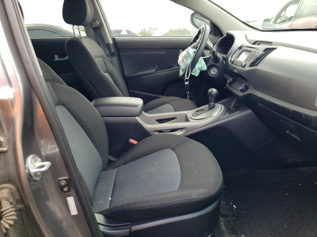 Photo 5 from auction – 2016 KIA SPORTAGE L with VIN KNDPB3AC2G7825882