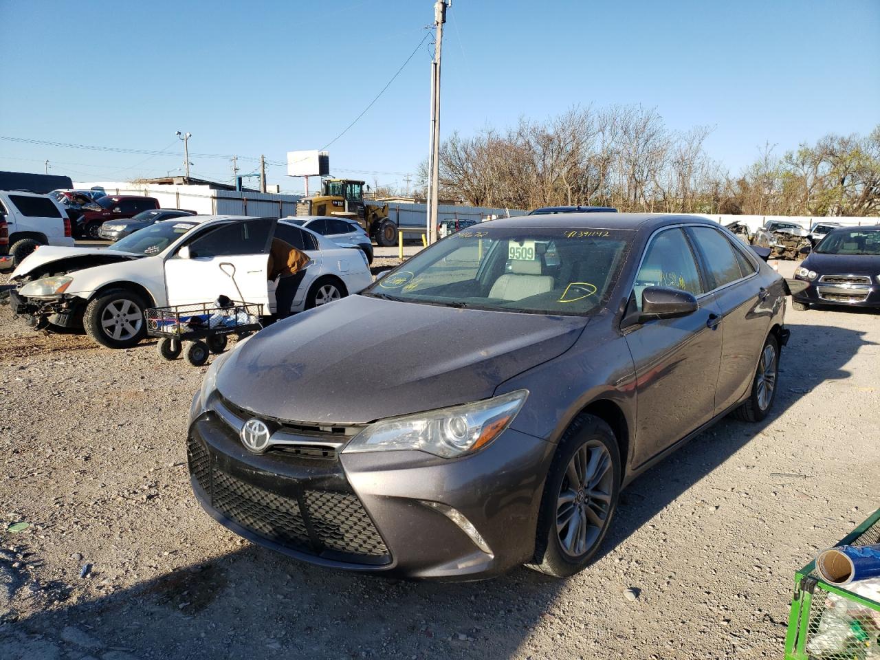 Photo 2 from auction – 2015 TOYOTA CAMRY LE with VIN 4T1BF1FK6FU041672