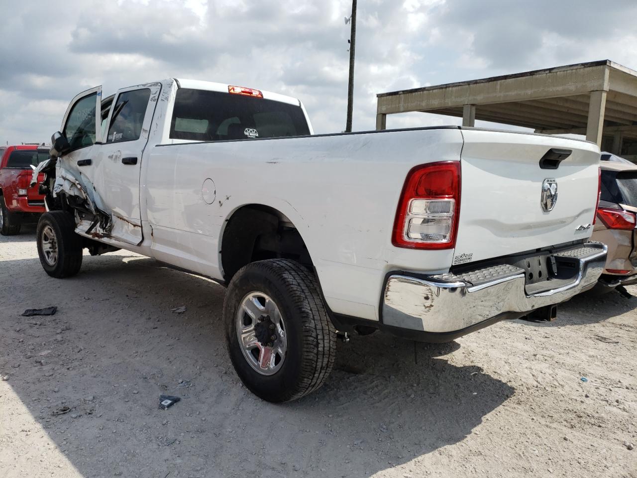 Photo 3 from auction – 2019 RAM 2500 TRADE with VIN 3C6UR5HL3KG674443