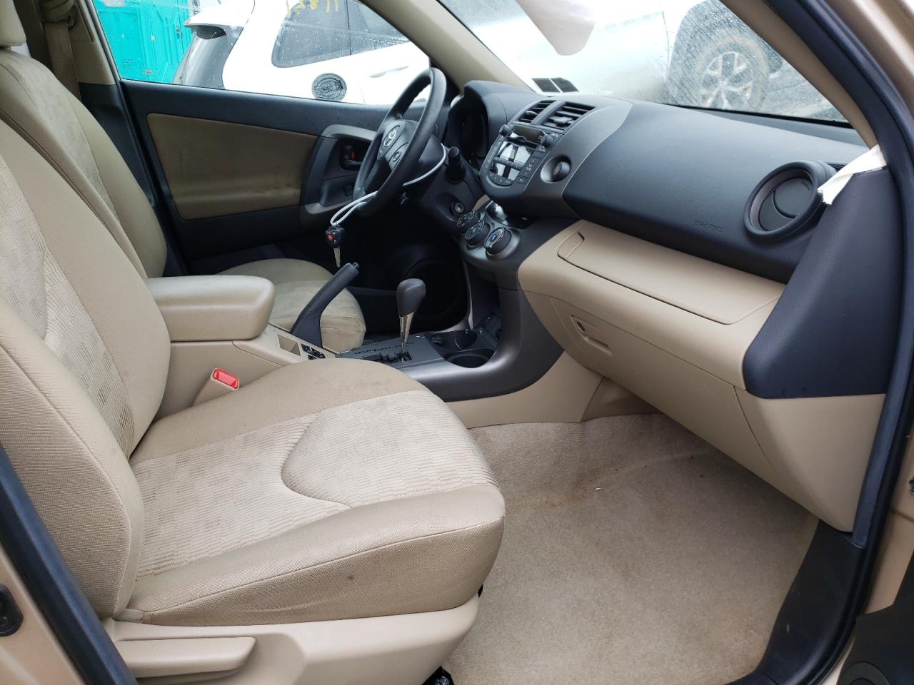 Photo 5 from auction – 2010 TOYOTA RAV4 with VIN 2T3BF4DV0AW079378