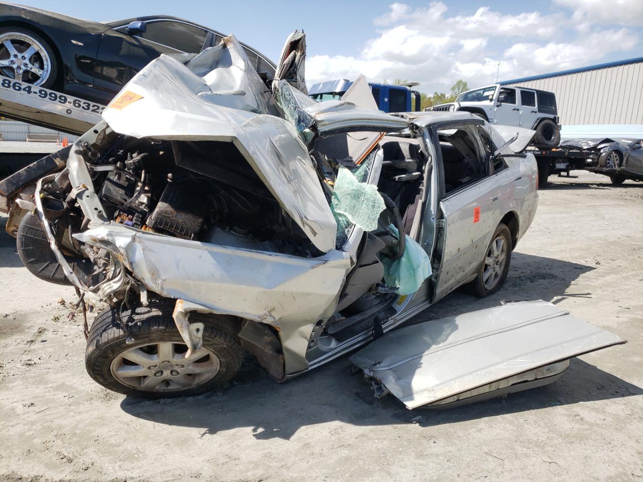 Photo 2 from auction – 2000 TOYOTA AVALON XL with VIN 4T1BF28B7YU004684