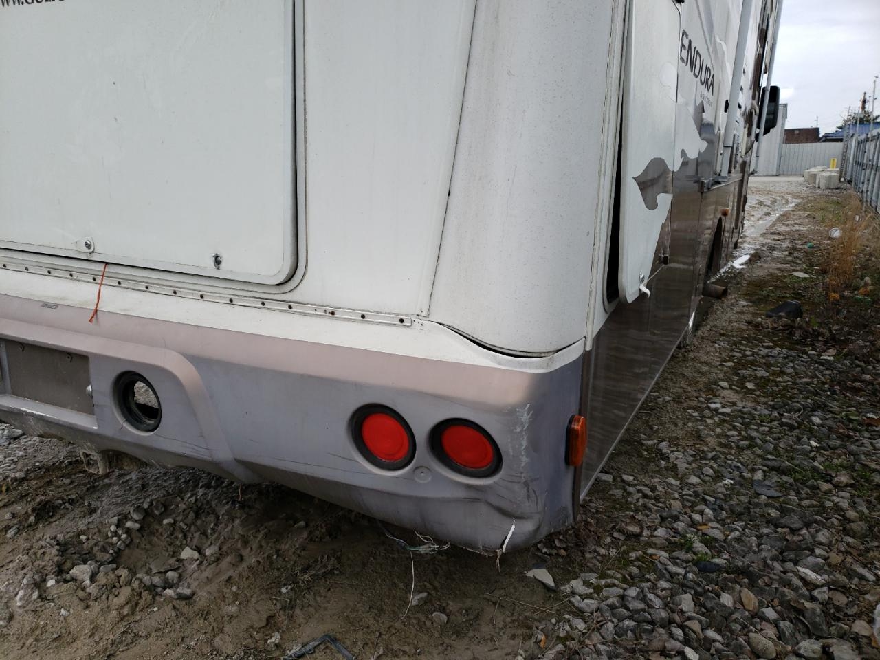 Photo 9 from auction – 2005 CHEVROLET C5500 with VIN 1GBE5U1E35F508271