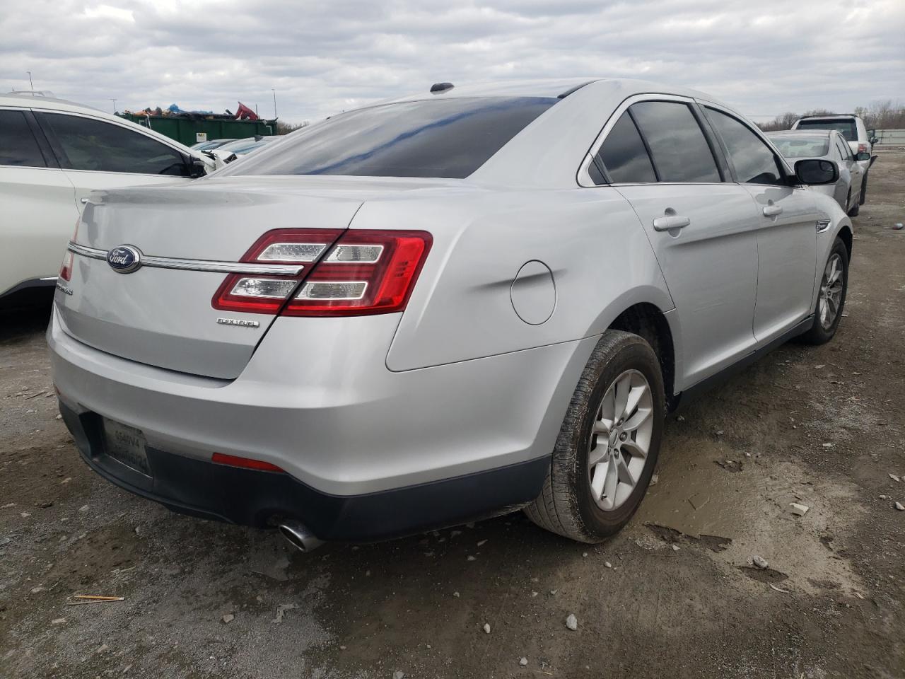 Photo 4 from auction – 2013 FORD TAURUS SE with VIN 1FAHP2D88DG230981