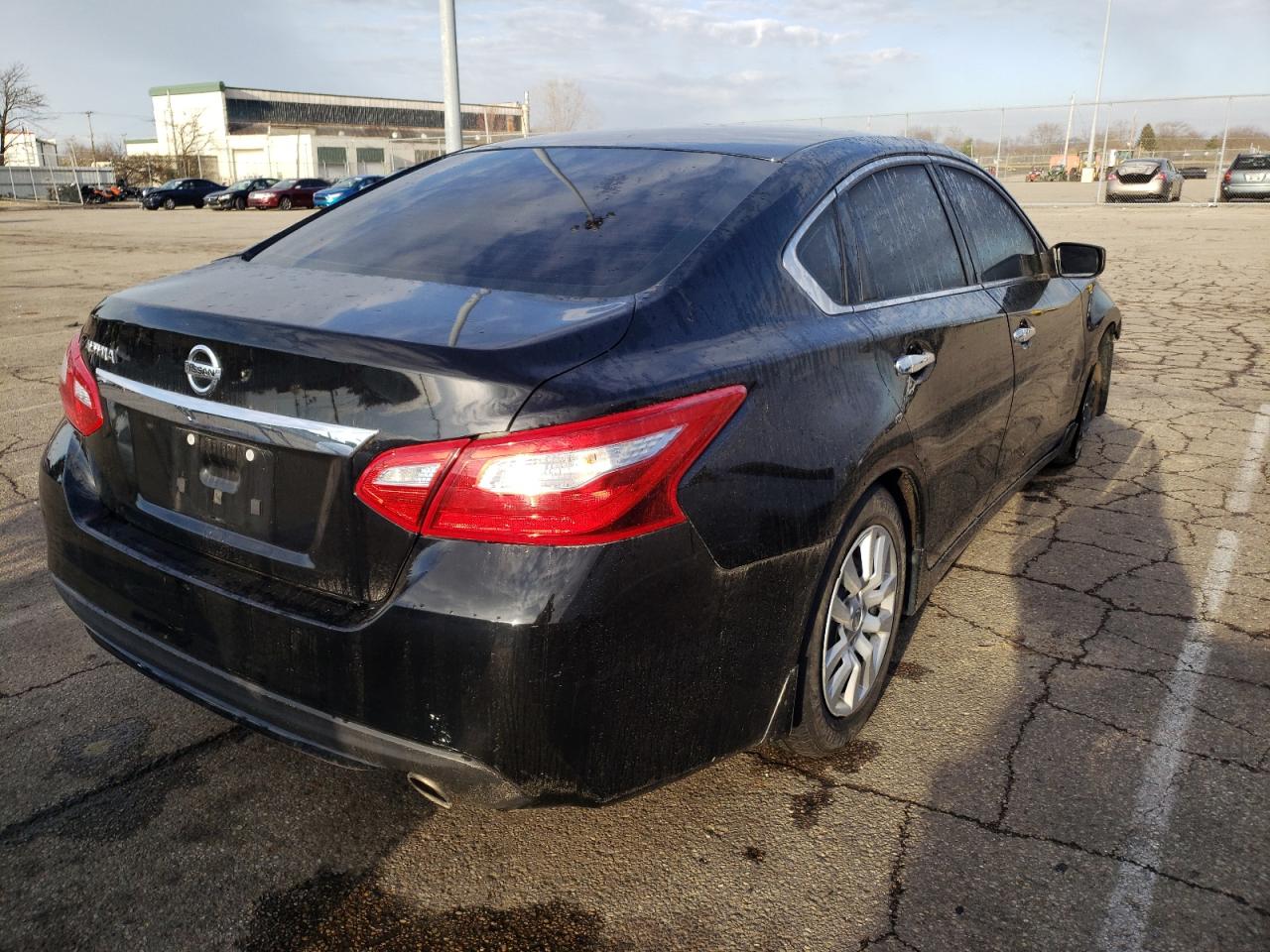 Photo 4 from auction – 2017 NISSAN ALTIMA 2.5 with VIN 1N4AL3AP1HN339847