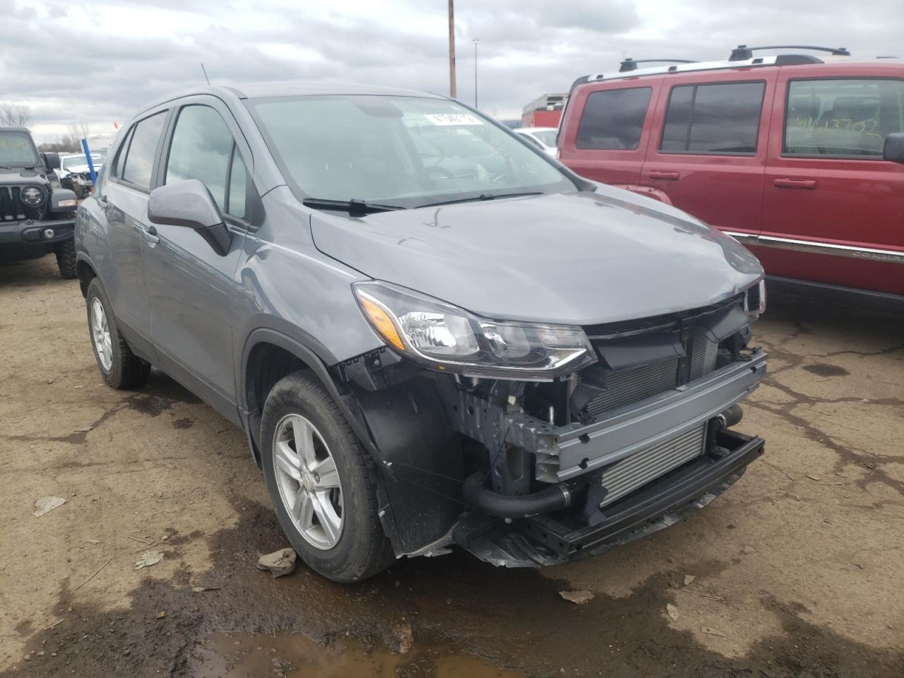 CHEVROLET TRAX LS 2020 with VIN 3GNCJNSB4LL286343 - Photo from auction