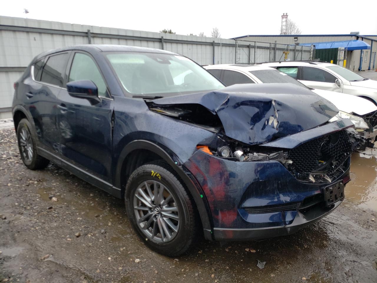 MAZDA CX-5 TOURI 2017 with VIN JM3KFACL8H0183900 - Photo from auction
