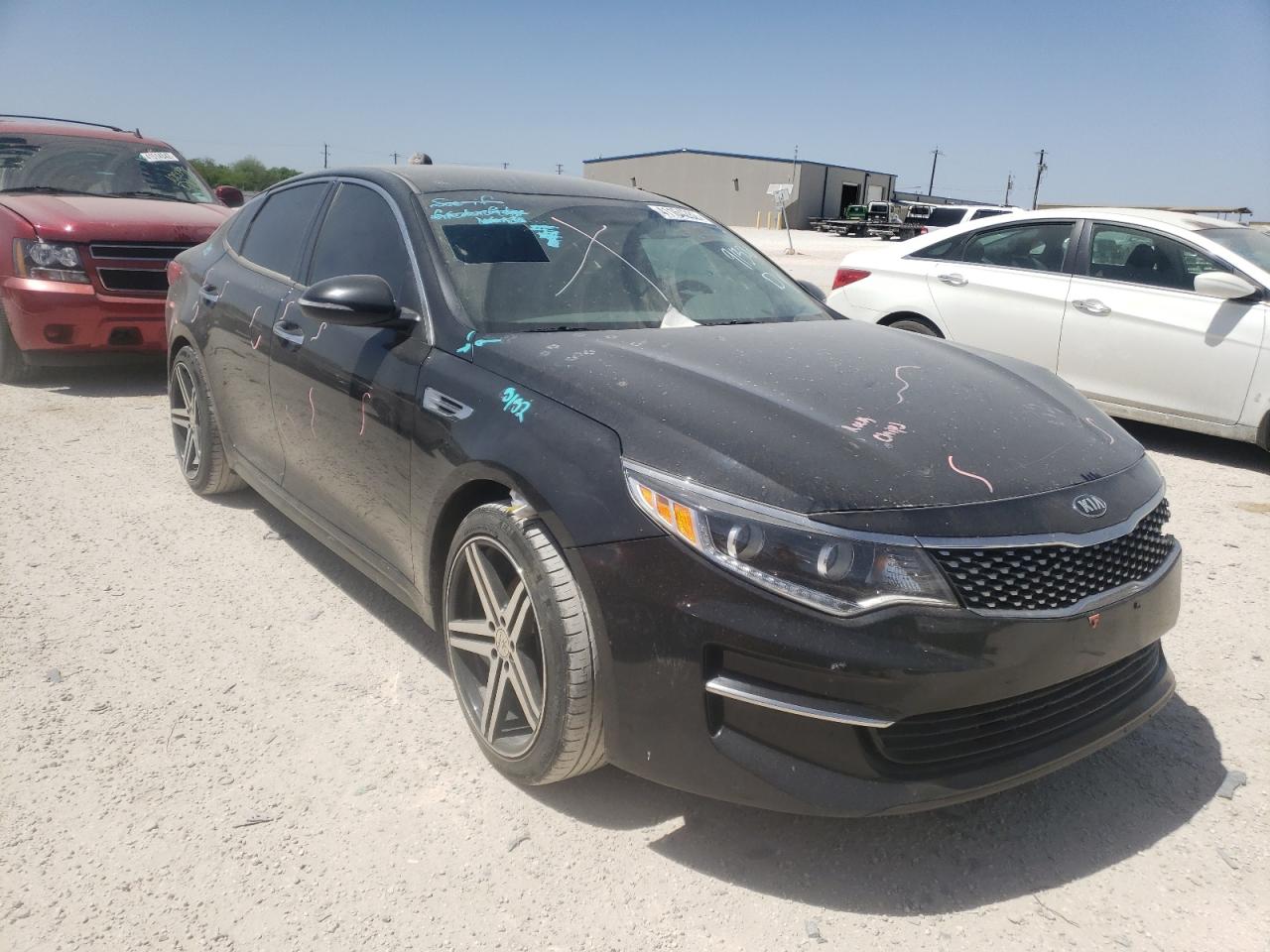 KIA OPTIMA EX 2017 with VIN 5XXGU4L32HG143655 - Photo from auction