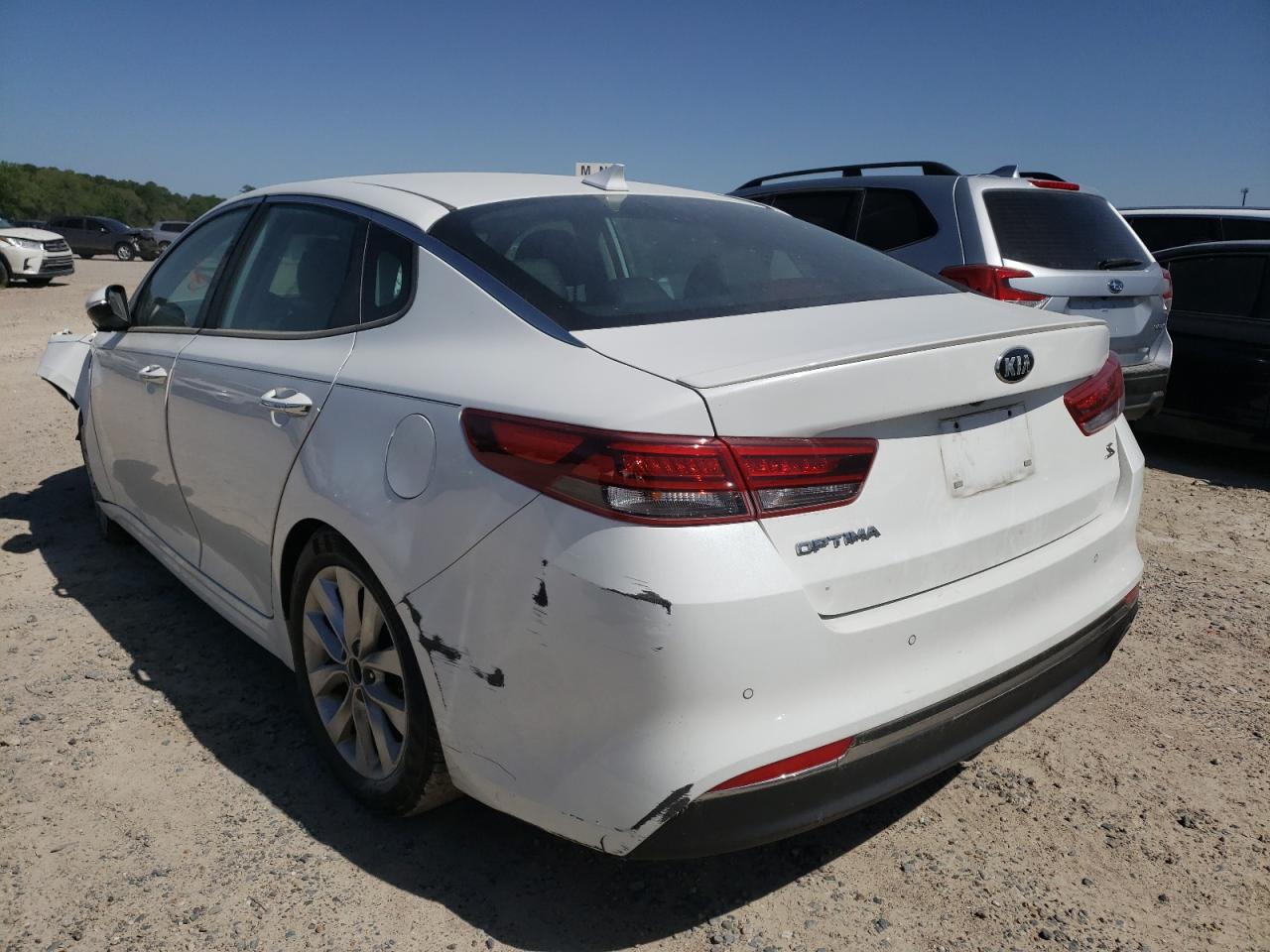 Photo 3 from auction – 2018 KIA OPTIMA LX with VIN 5XXGT4L30JG182897