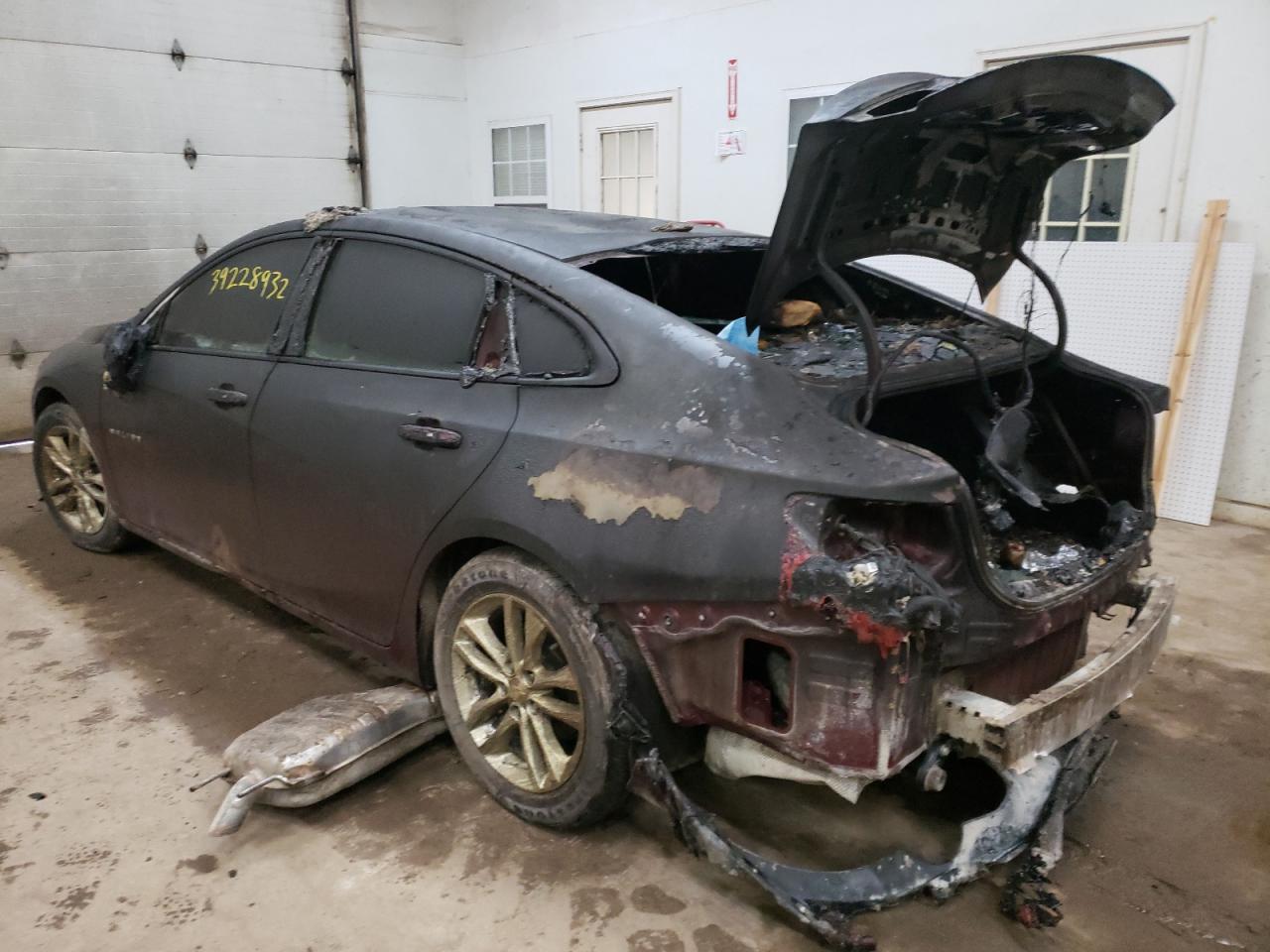 Photo 3 from auction – 2016 CHEVROLET MALIBU LT with VIN 1G1ZE5ST5GF203818