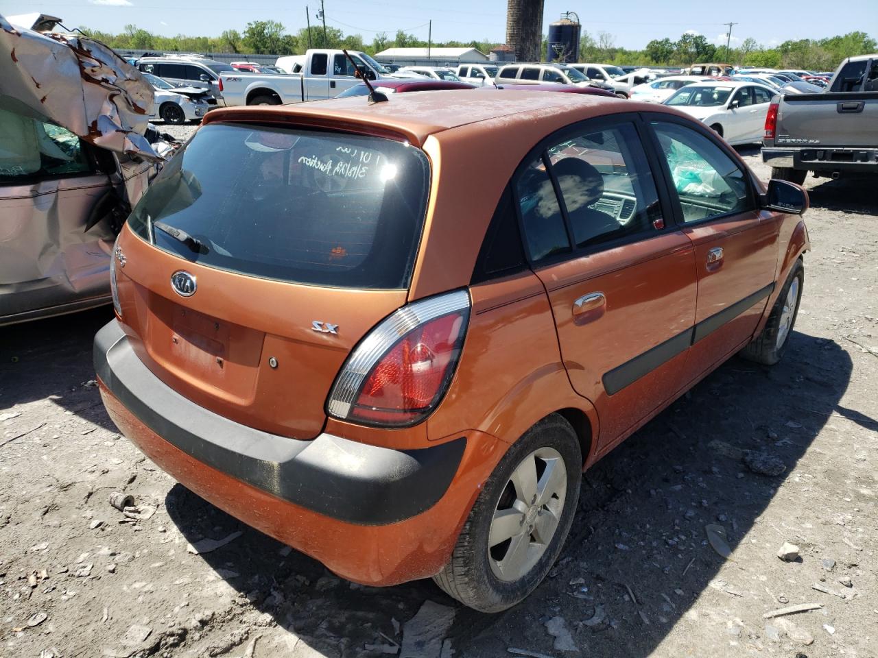 Photo 4 from auction – 2007 KIA RIO 5 SX with VIN KNADE163776248146