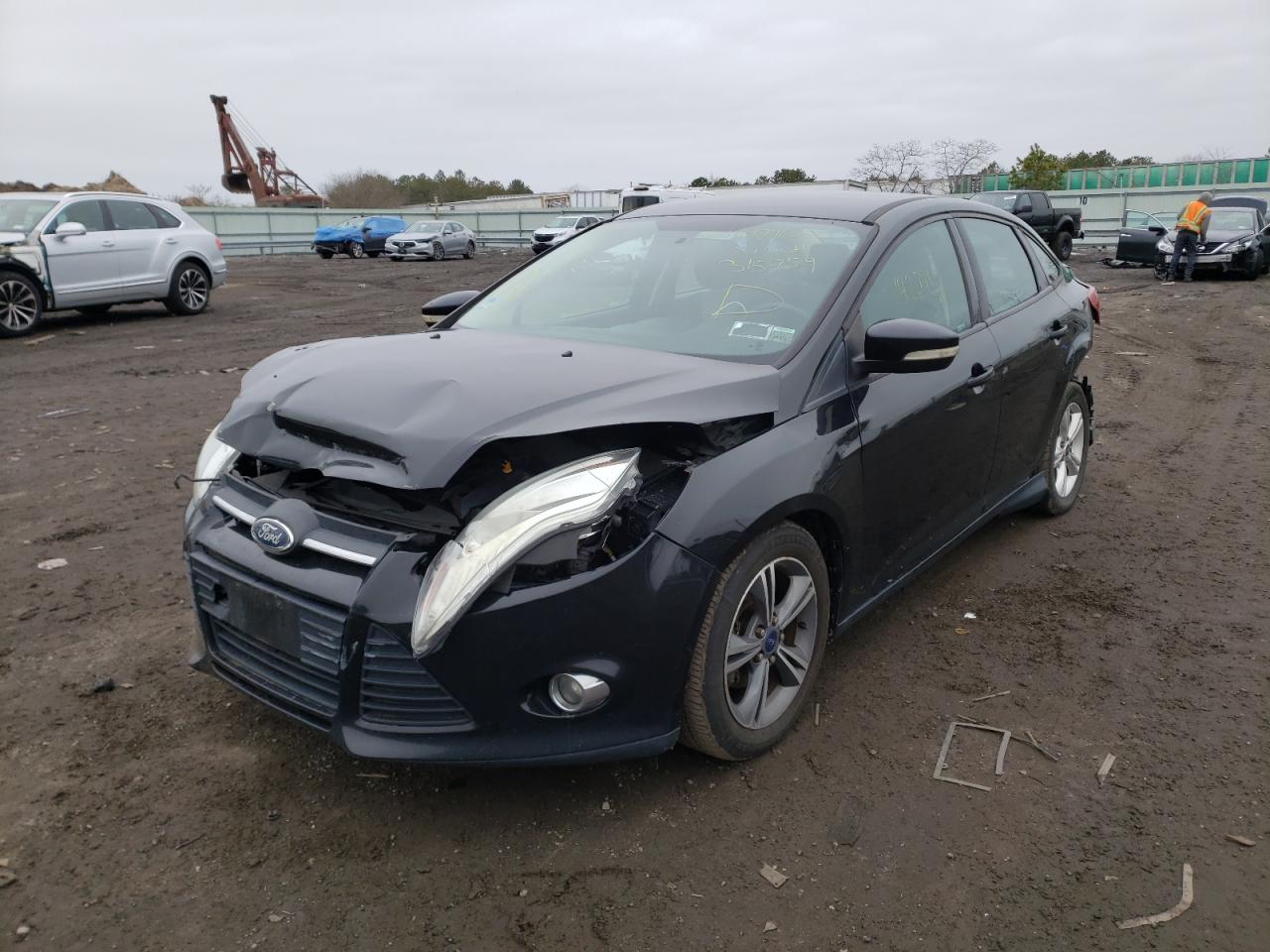 Photo 2 from auction – 2014 FORD FOCUS SE with VIN 1FADP3F28EL315759