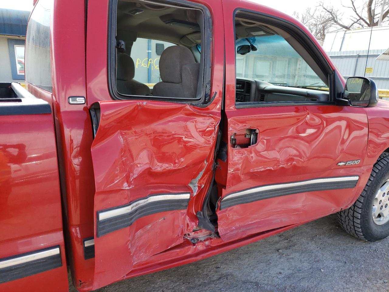 Photo 9 from auction – 2000 CHEVROLET SILVERADO with VIN 2GCEK19T5Y1278122