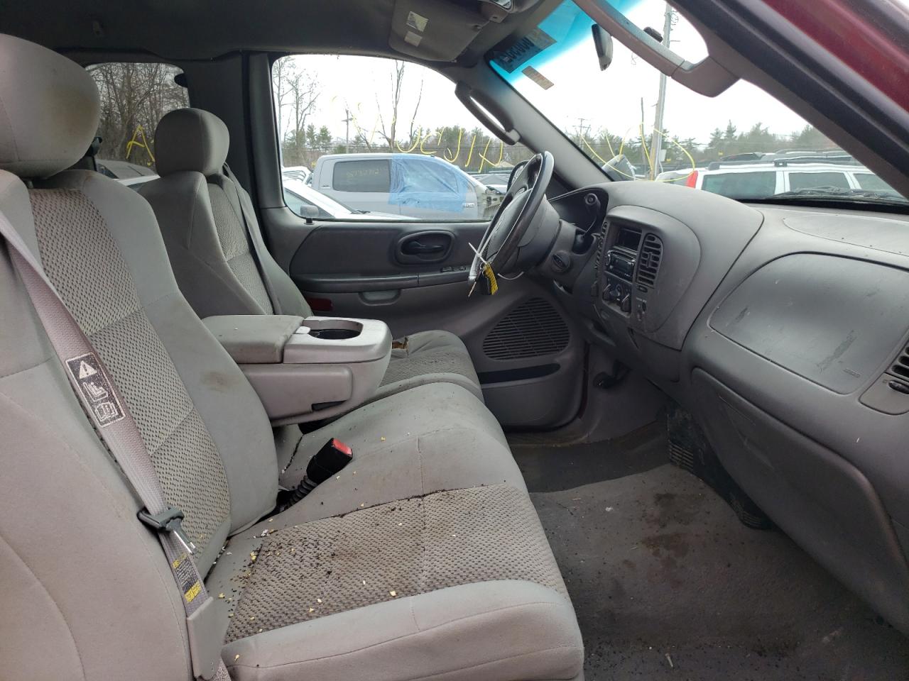 Photo 5 from auction – 2003 FORD F150 with VIN 1FTPX18L83NA96403