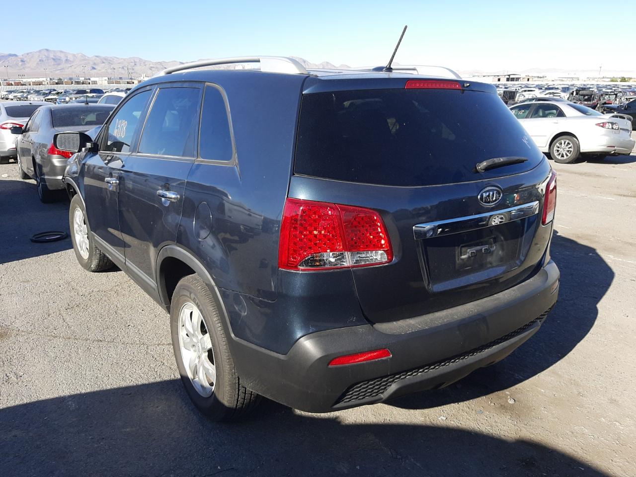 Photo 3 from auction – 2011 KIA SORENTO BA with VIN 5XYKT4A24BG159253
