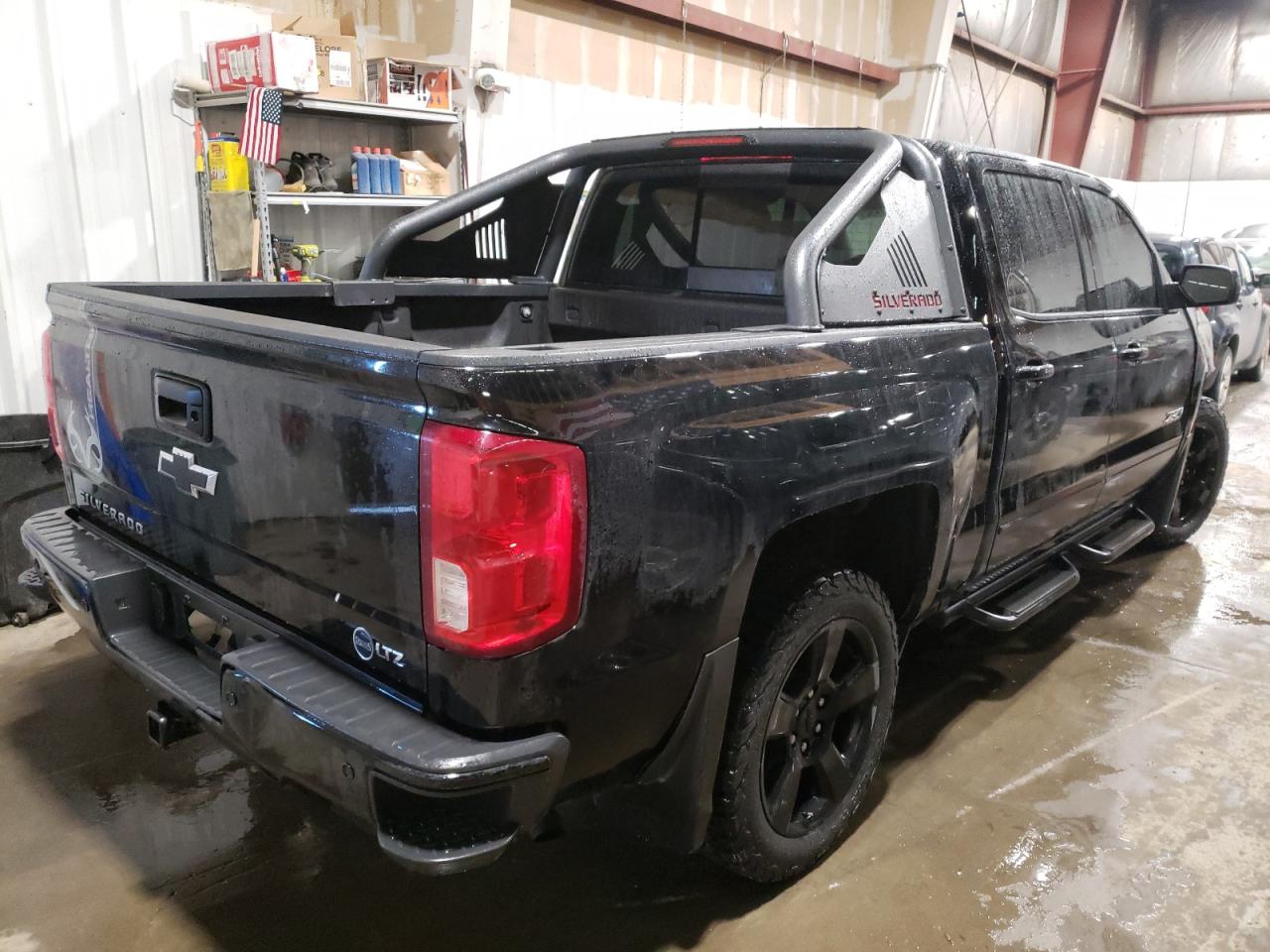 Photo 4 from auction – 2017 CHEVROLET SILVERADO with VIN 3GCUKSECXHG258107