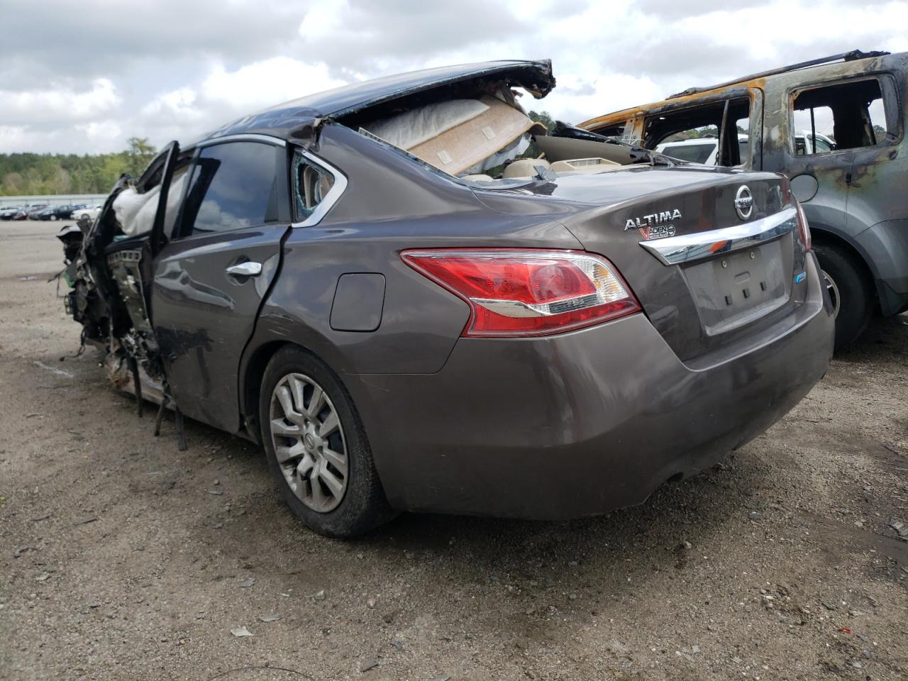 Photo 3 from auction – 2013 NISSAN ALTIMA 2.5 with VIN 1N4AL3AP6DC163013