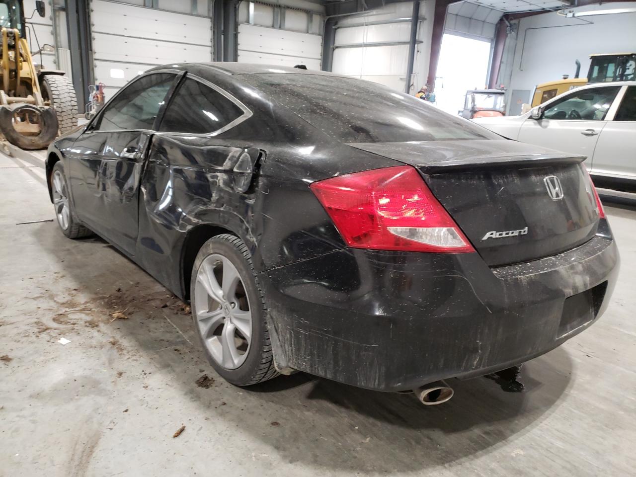 Photo 3 from auction – 2011 HONDA ACCORD EXL with VIN 1HGCS2B89BA002317
