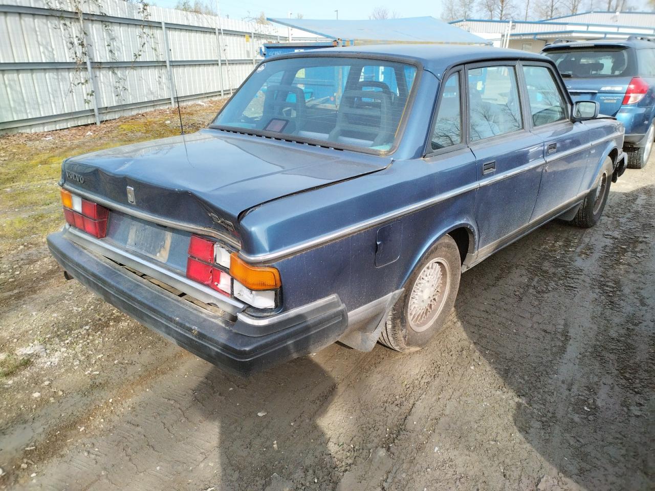 Photo 4 from auction – 1993 VOLVO 240 with VIN YV1AS8809P1485240