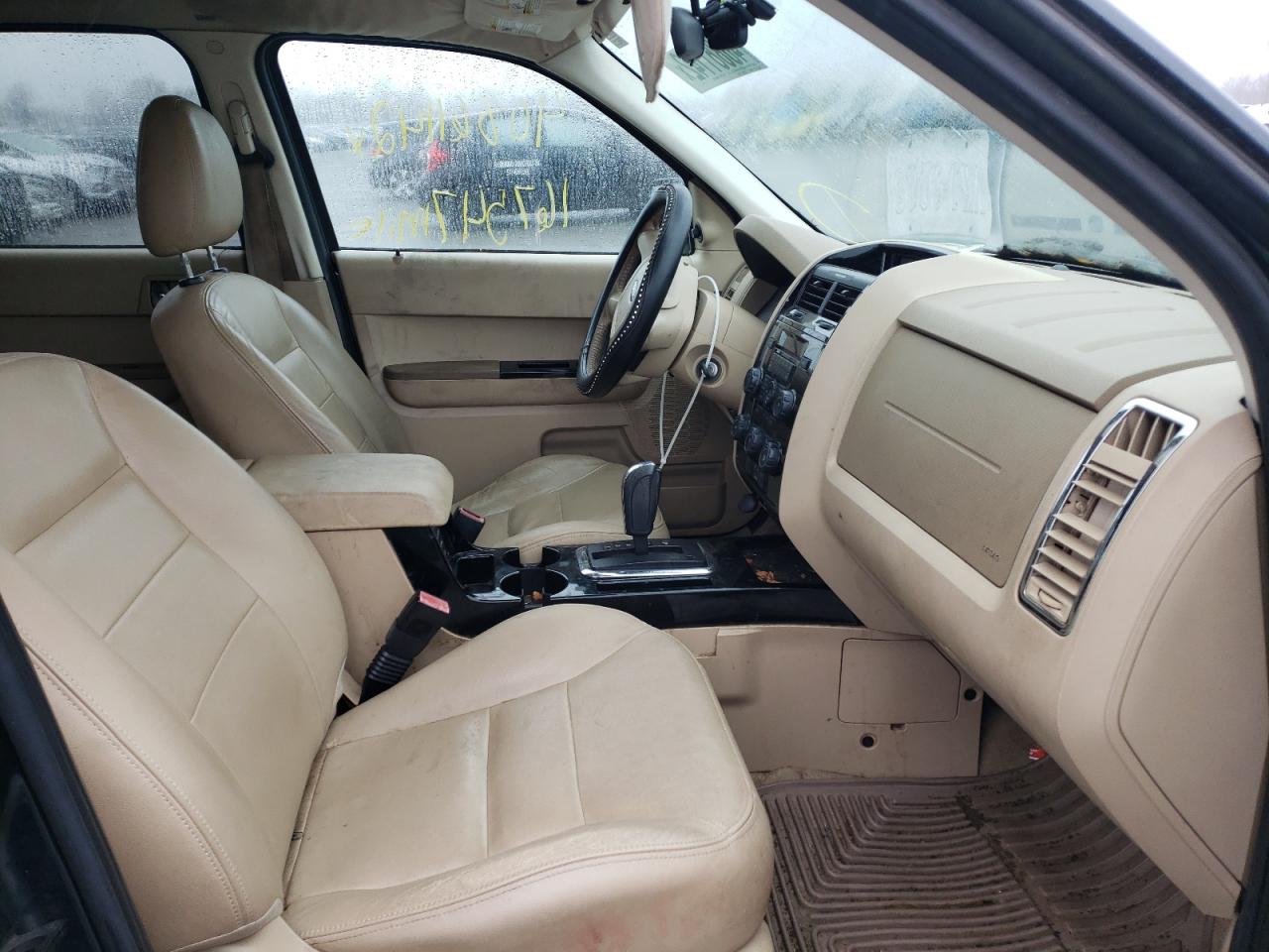 Photo 5 from auction – 2008 FORD ESCAPE with VIN 1FMCU94148KA28808
