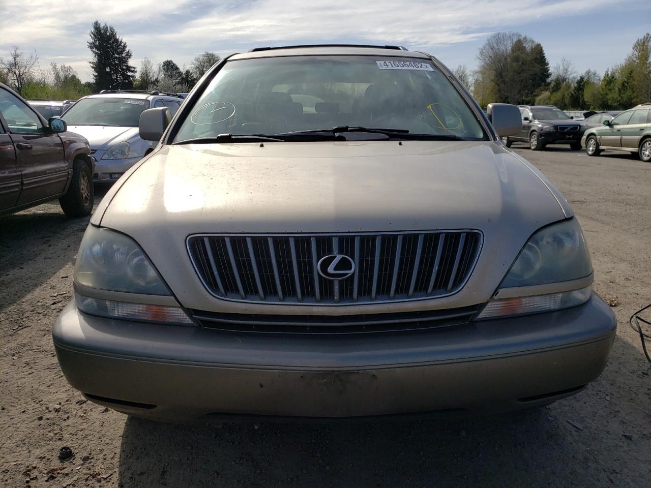 Photo 9 from auction – 2000 LEXUS RX 300 with VIN JT6HF10U5Y0135343