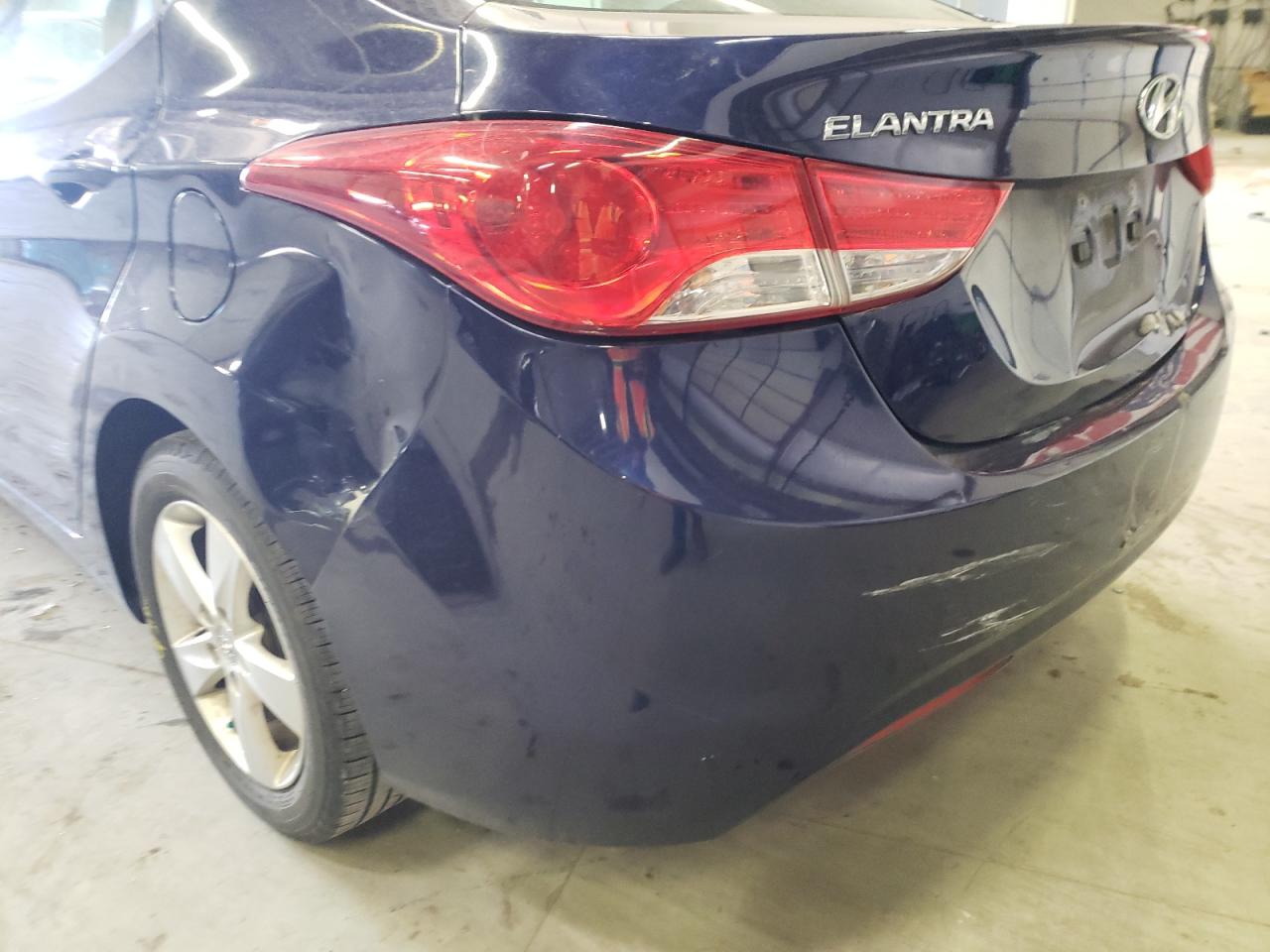 Photo 9 from auction – 2013 HYUNDAI ELANTRA GL with VIN 5NPDH4AE2DH364232